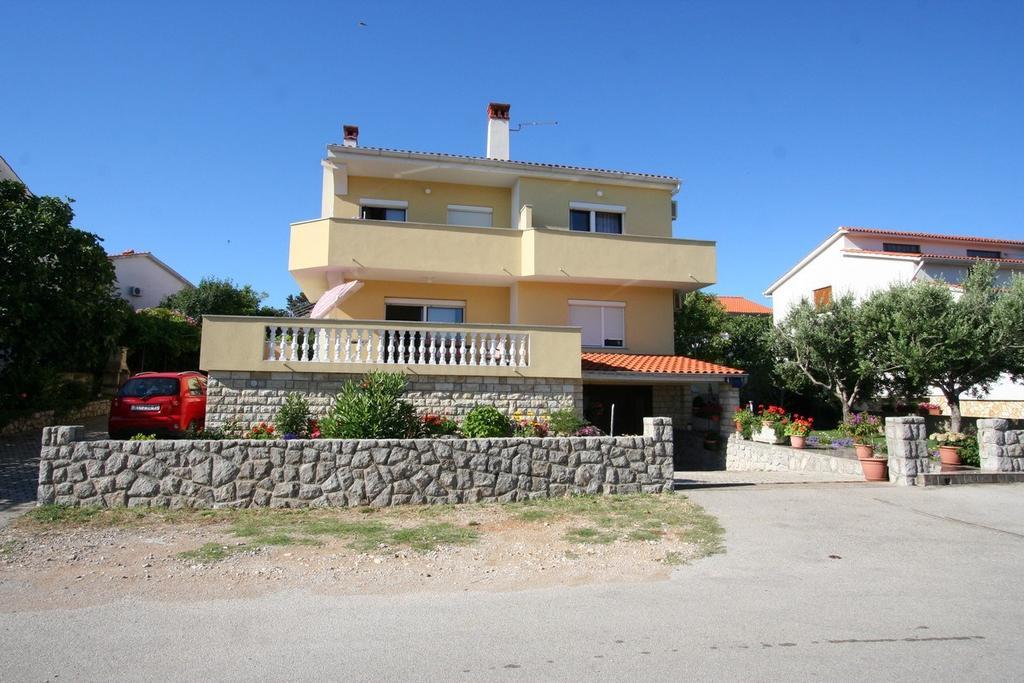 Apartment In Silo/Insel Krk 13439 Exterior photo